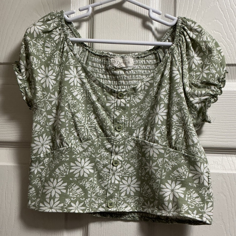 btween green floral crop top